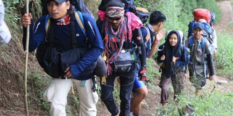 panduan-pariwisata-mendaki-gunung-tua-terbaik-dan-terbaru