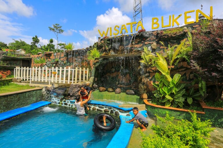 10-destinasi-wisata-impian-di-wisatabuken