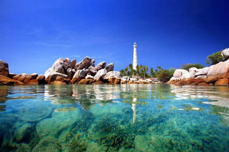 10-destinasi-wisata-menarik-di-belitung-selain-pantai