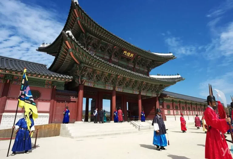 10-tempat-wisata-ikonik-di-seoul-yang-wajib-dikunjungi