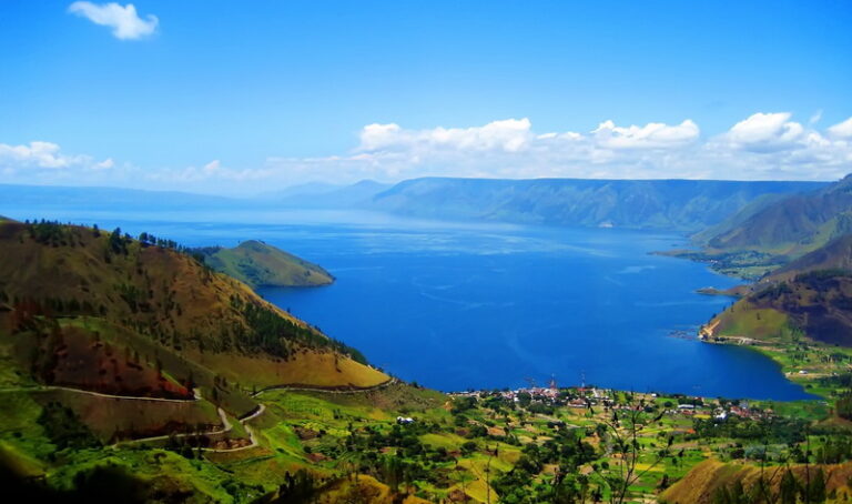 5-wisata-yang-ciamik-di-tongging-danau-toba-destinasi-liburan-yang-wajib-dikunjungi