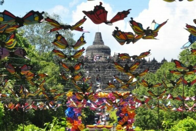 jelajahi-keindahan-wisata-di-borobudur-dengan-sungguh-sungguh