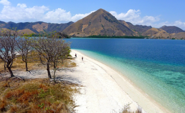 keindahan-wisata-bahari-labuan-bajo-siap-menyapa-anda