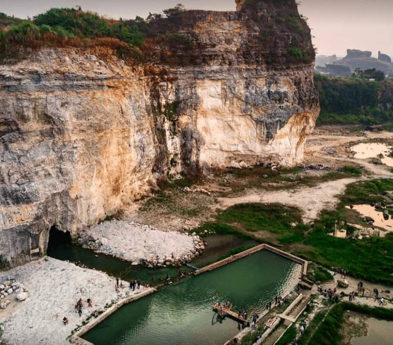 keindahan-wisata-gunung-kapur-klapanunggal-yang-mengagumkan