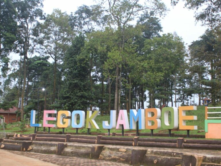 keindahan-wisata-legok-jamboe-yang-menakjubkan-di-indonesia