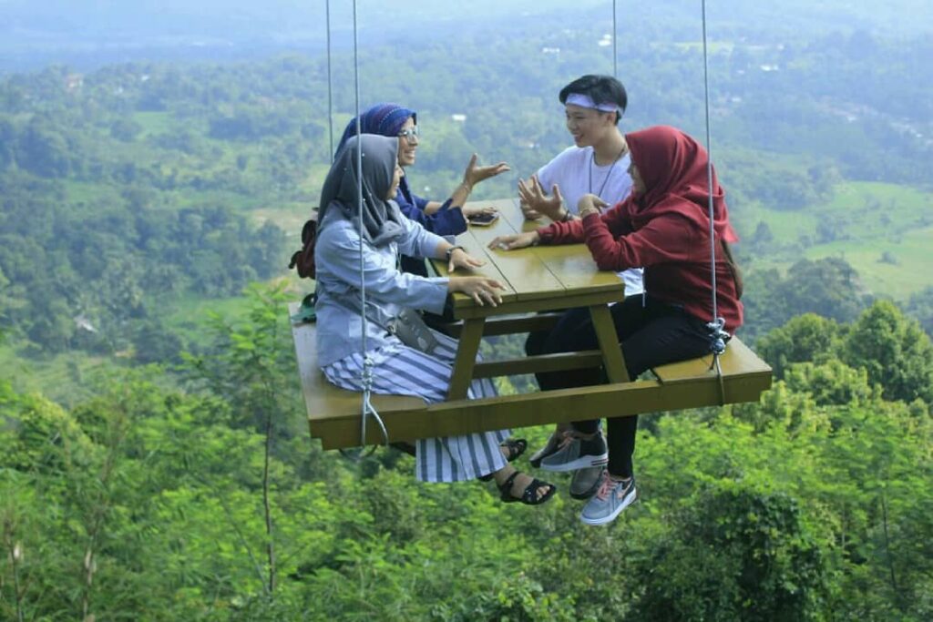 menikmati-keindahan-alam-bukit-bintang-bogor-yang-menakjubkan