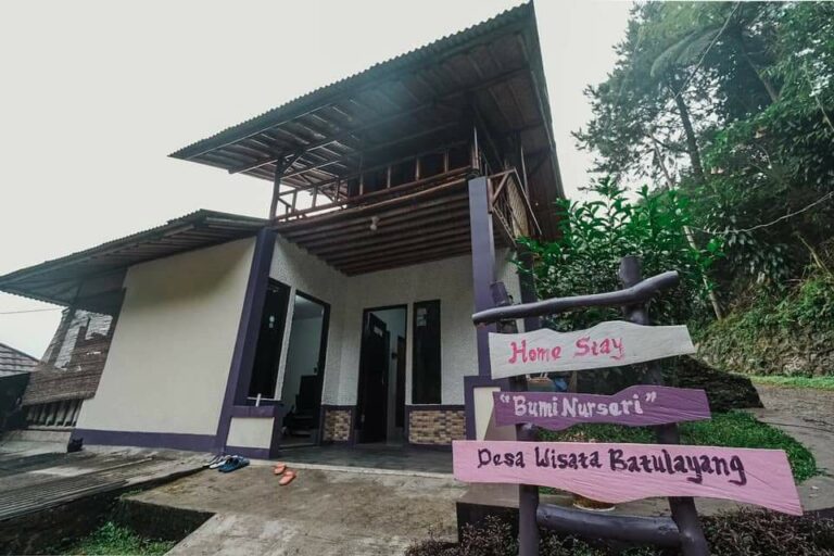 menikmati-kesejukan-dan-keindahan-desa-wisata-batu-layang