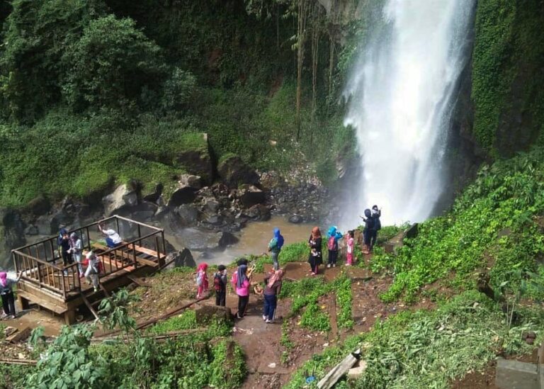 pesona-wisata-alam-sikulikap-yang-menakjubkan-untuk-dikunjungi