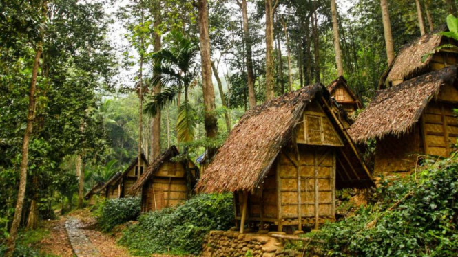 pesona-wisata-suku-baduy-yang-memukau-hati-pelancong