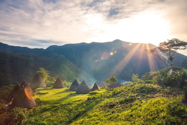 serunya-jelajahi-keindahan-wisata-flores-yang-spektakuler