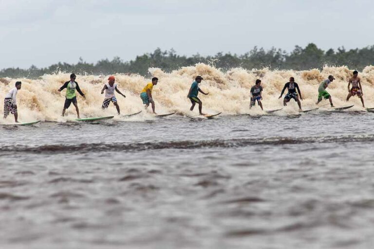 wisata-bono-pesona-arus-deras-di-desa-tanjung-beringin