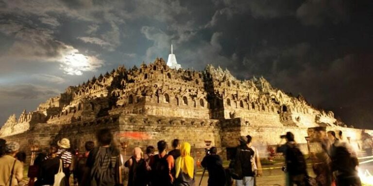 candi-borobudur-ikon-wisata-budaya-dengan-pengembangan-terkini