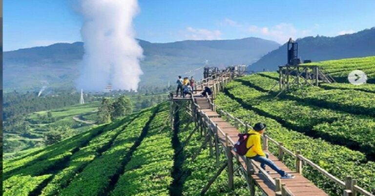 menikmati-keindahan-wisata-wayang-windu-di-indonesia