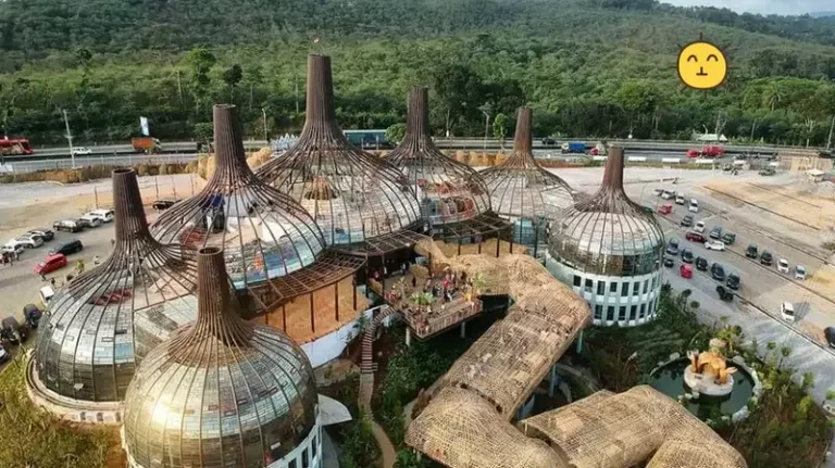 wisata-banyu-biru-ambarawa-destinasi-seru-bersama-keluarga