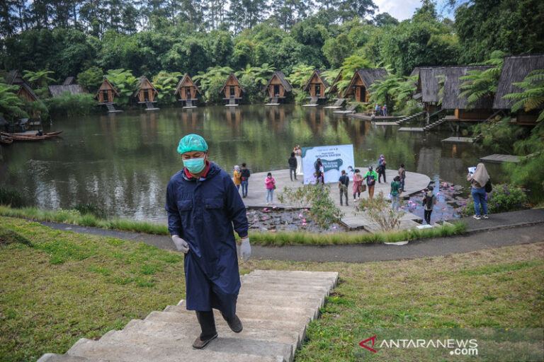 wisata-vaksin-dusun-bambu-nikmati-liburan-aman-dengan-protokol-kesehatan